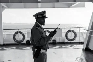 Peran Petugas Keamanan Kapal dan Tugasnya di Laut