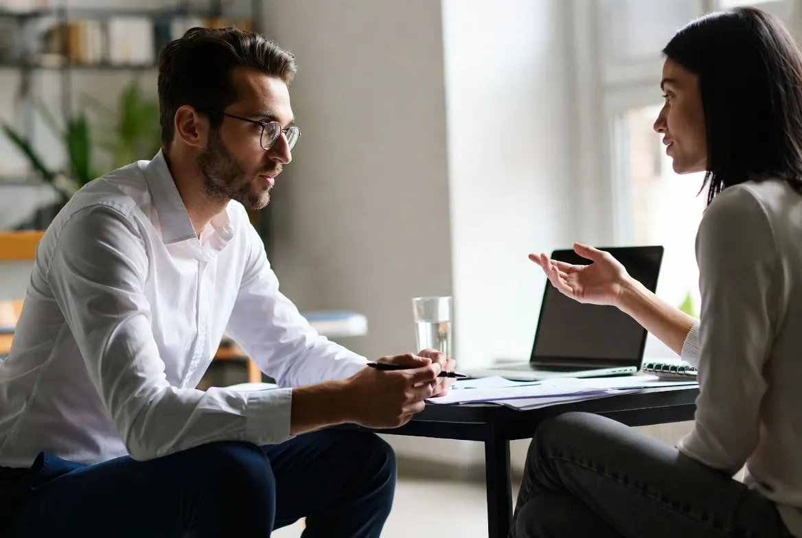 Memahami Pola Pikir Lawan Bicara dalam Negosiasi