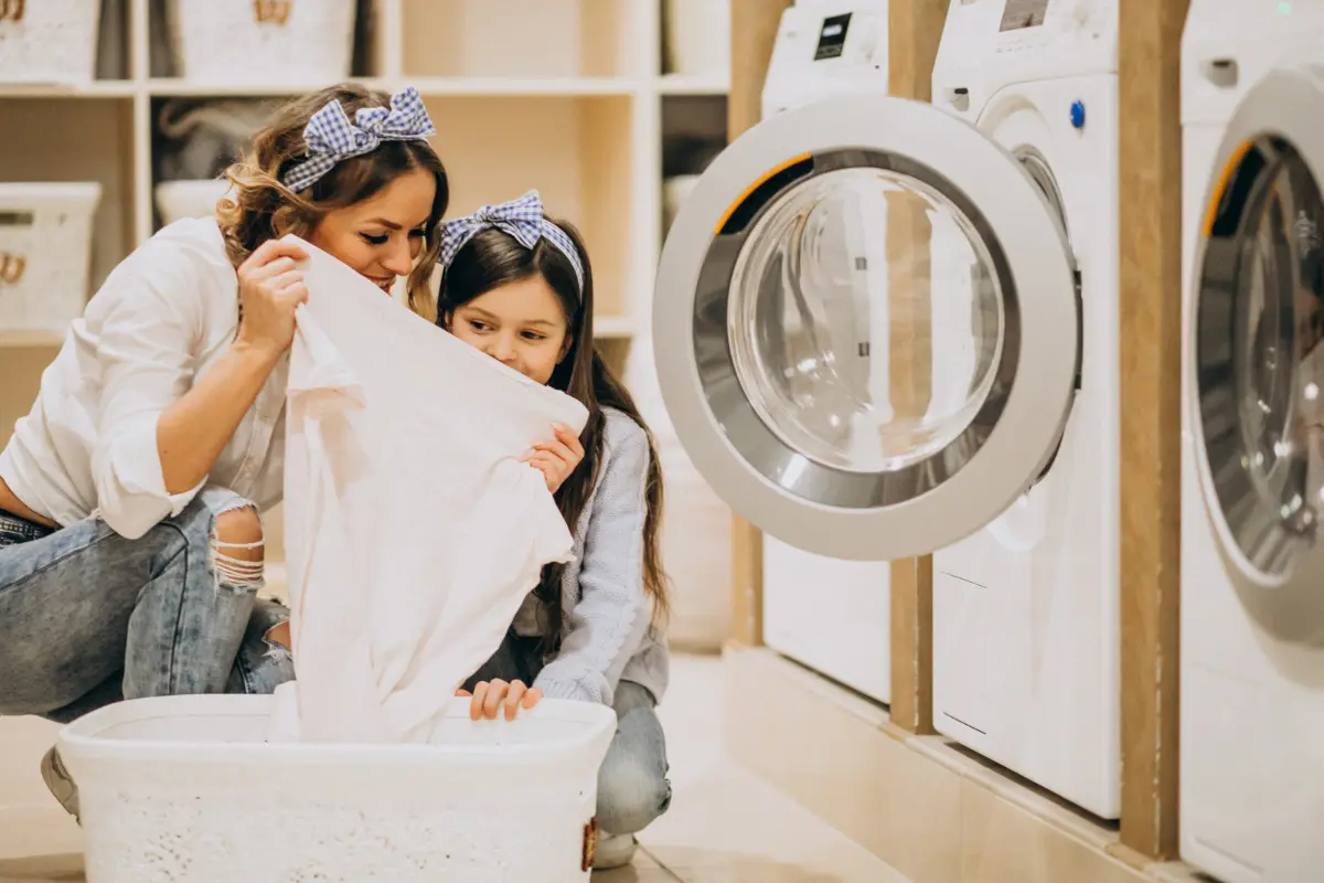 Biar Baju Nggak Cepat Rusak, Kenali Cara Kerja Laundry