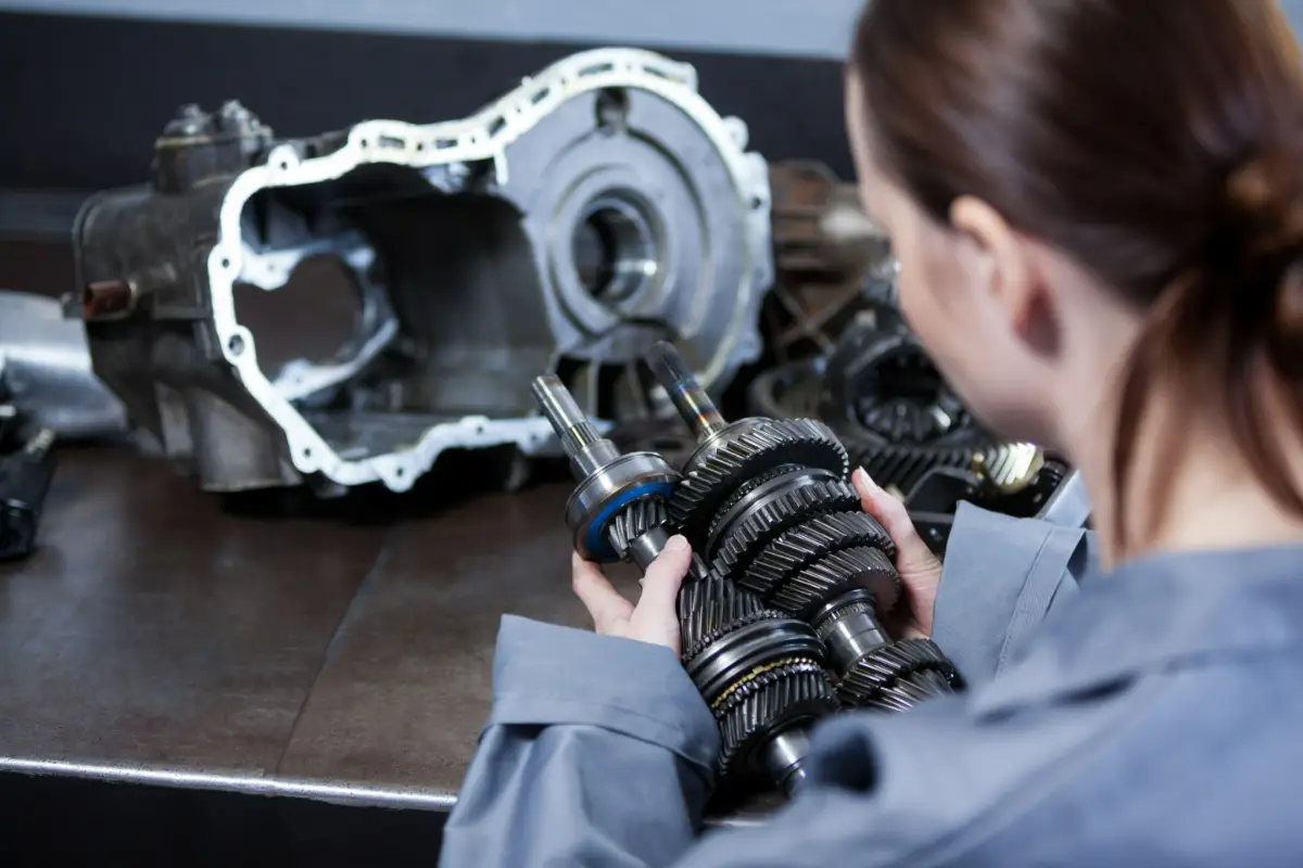 Penyebab Gearbox Mesin Cepat Aus yang Jarang Disadari